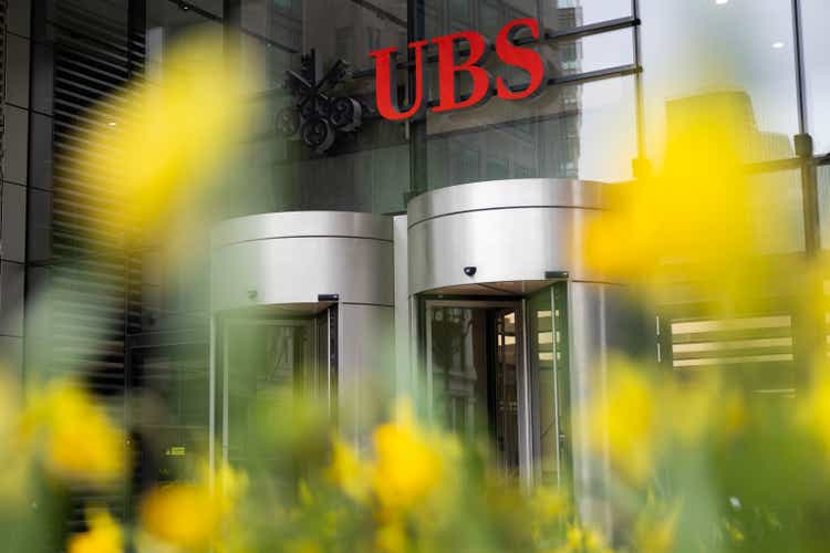 UBS To Acquire Troubled Rival, Credit Suisse