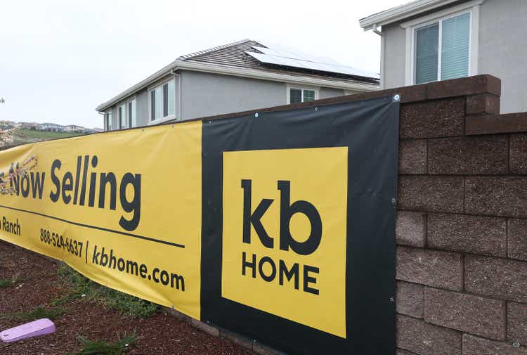 KB Home Reports First Quarter Earnings