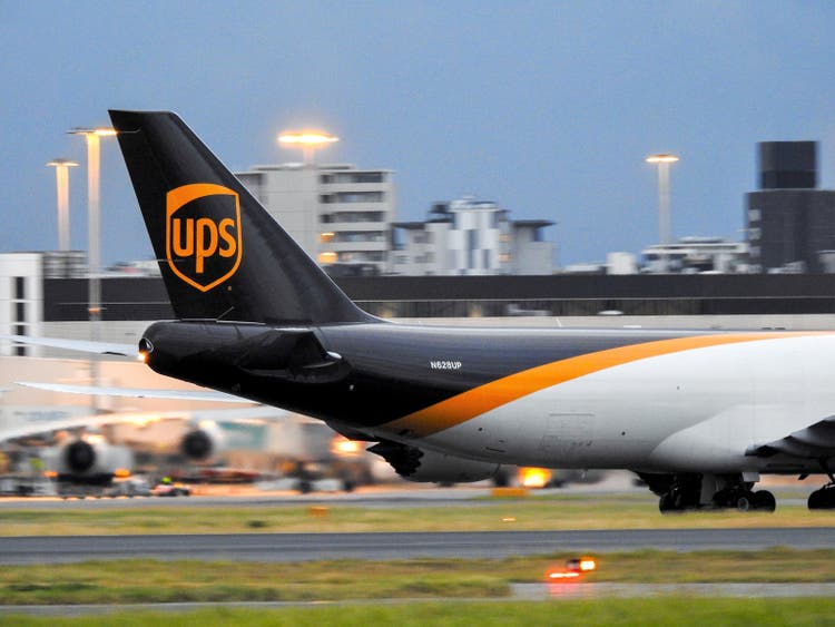 United Parcel Service B747