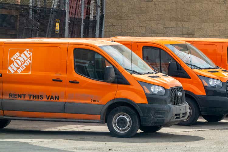 The Home Depot Vans for rent.