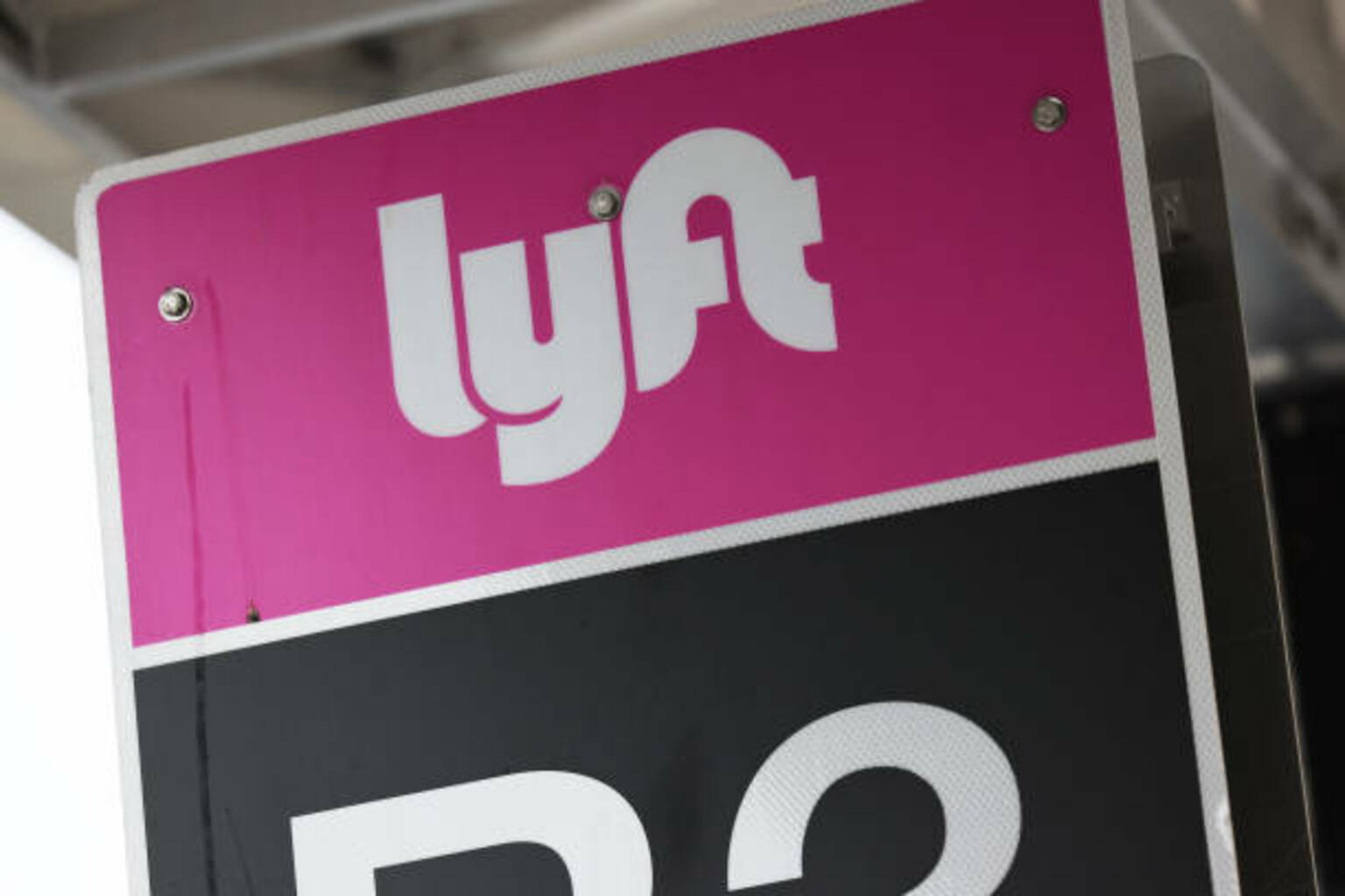 Lyft rallies on report of activist investor interest