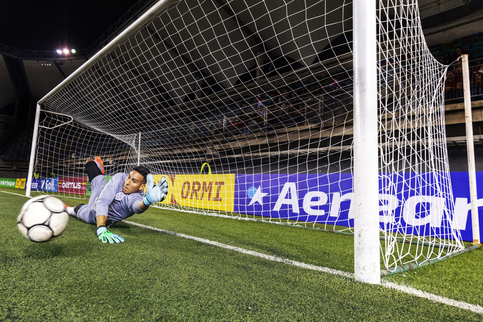 seekingalpha.com - The Alpha Analyst - Fortinet's Edge In A Weak Cybersecurity Market (NASDAQ:FTNT)