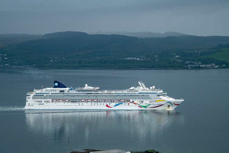 Norwegian Dawn Arrive Greenock Inverclyde Scotland