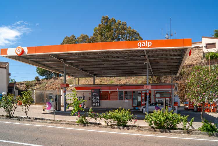 Galp gas station next to the EX110 highway in the town of Alburquerque.