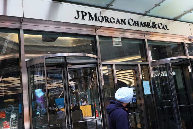 Jeffrey Epstein Accuser Sues JPMorgan Chase