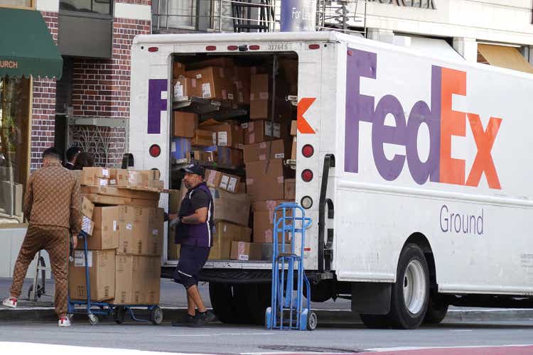 Shipping Giant FedEx To Report Quarterly Earnings