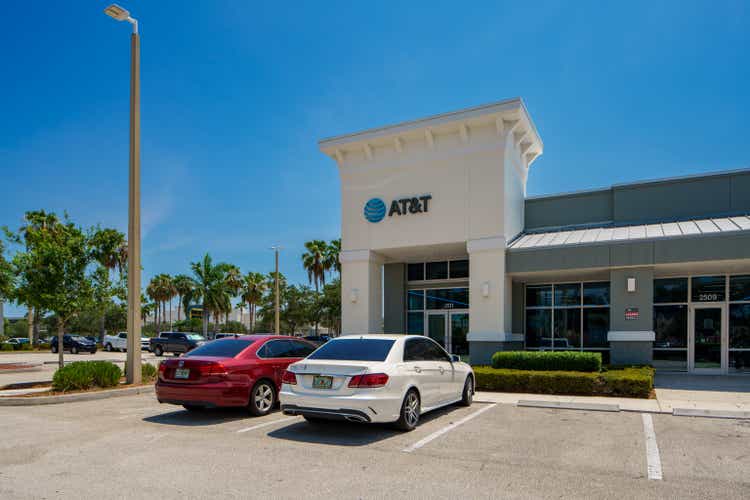 Atnt service store at Pineapple Commons Stuart Florida