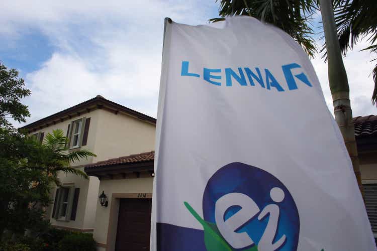 Home Builder Lennar"s Net Quarterly Income Quadruples