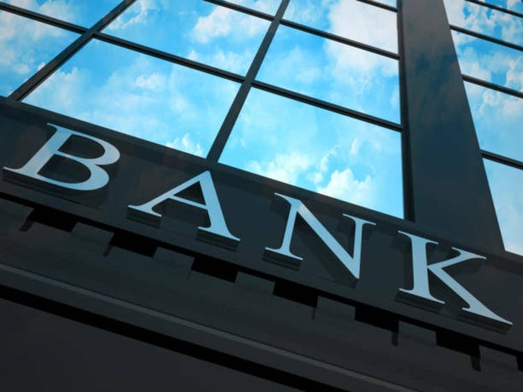 First Horizon's credit ratings outlook changed to positive from stable by Moody's (FHN:NYSE)