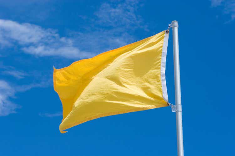 Yellow warning Flag