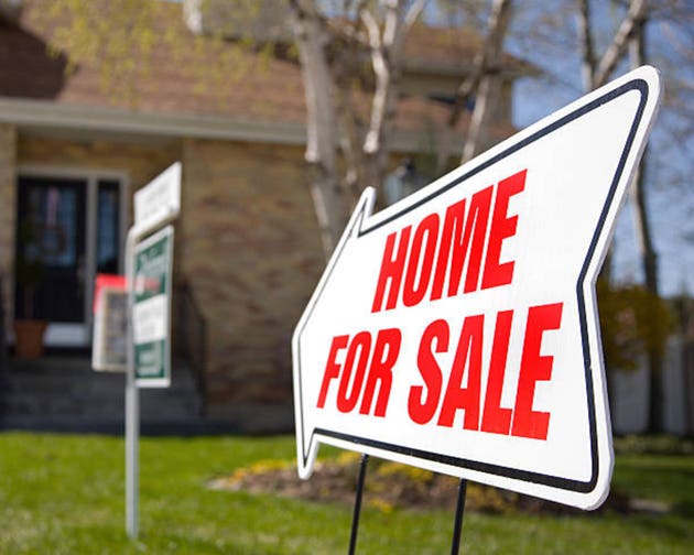 Pending home sales rise more than expected in March