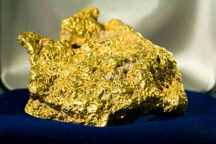 Gold metal ore