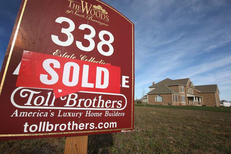 Toll Brothers Reports Strong Quarterly Earnings