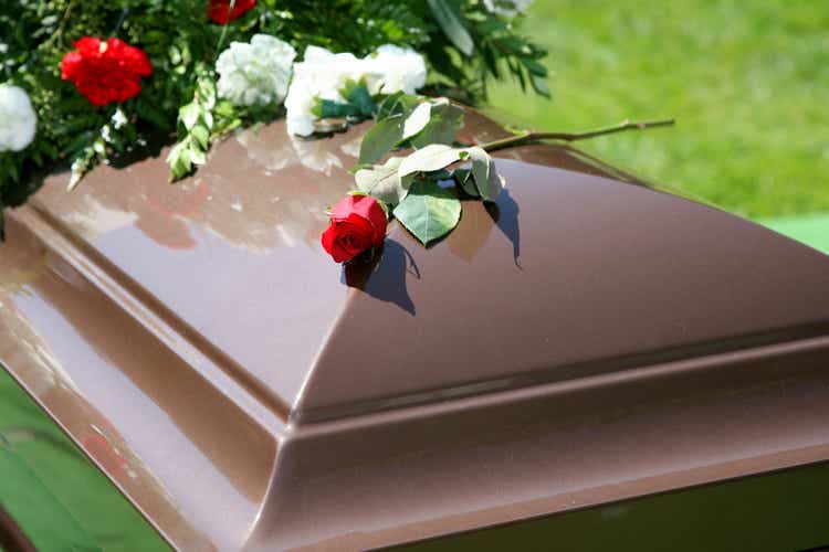 Fundamentals of the death care industry: types of funeral floral  arrangements