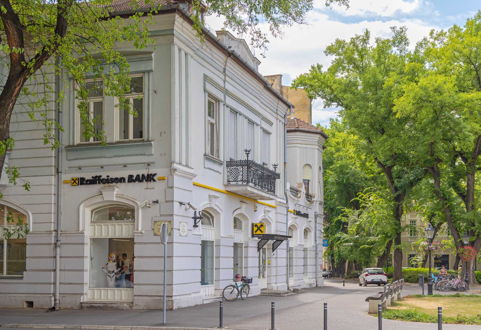 Raiffeisen Bank International: Still Cheap As Earnings Set To Normalize