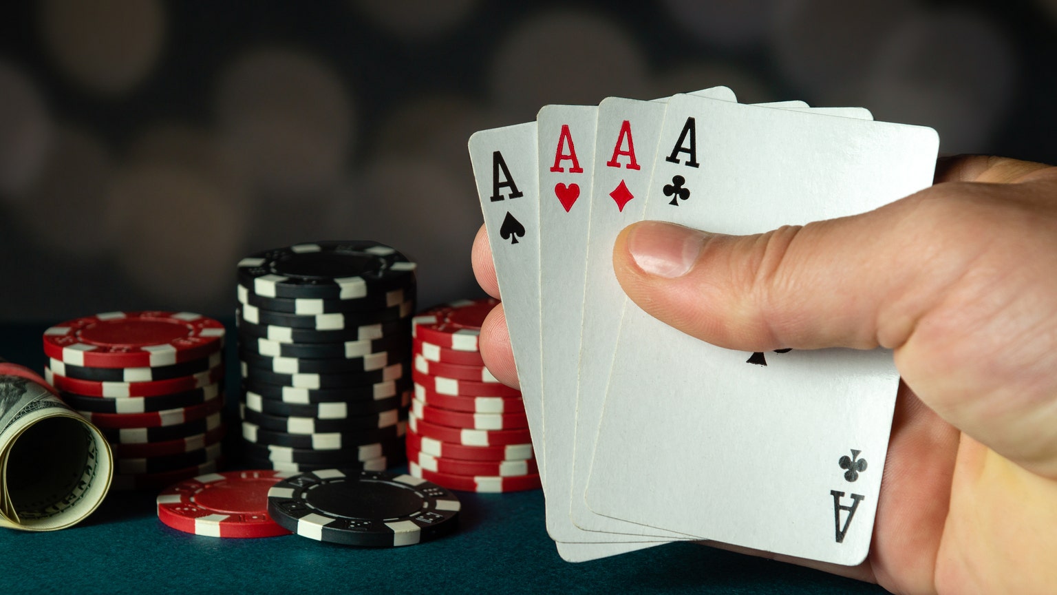World's Most Expensive Poker Set for $7.5 Million