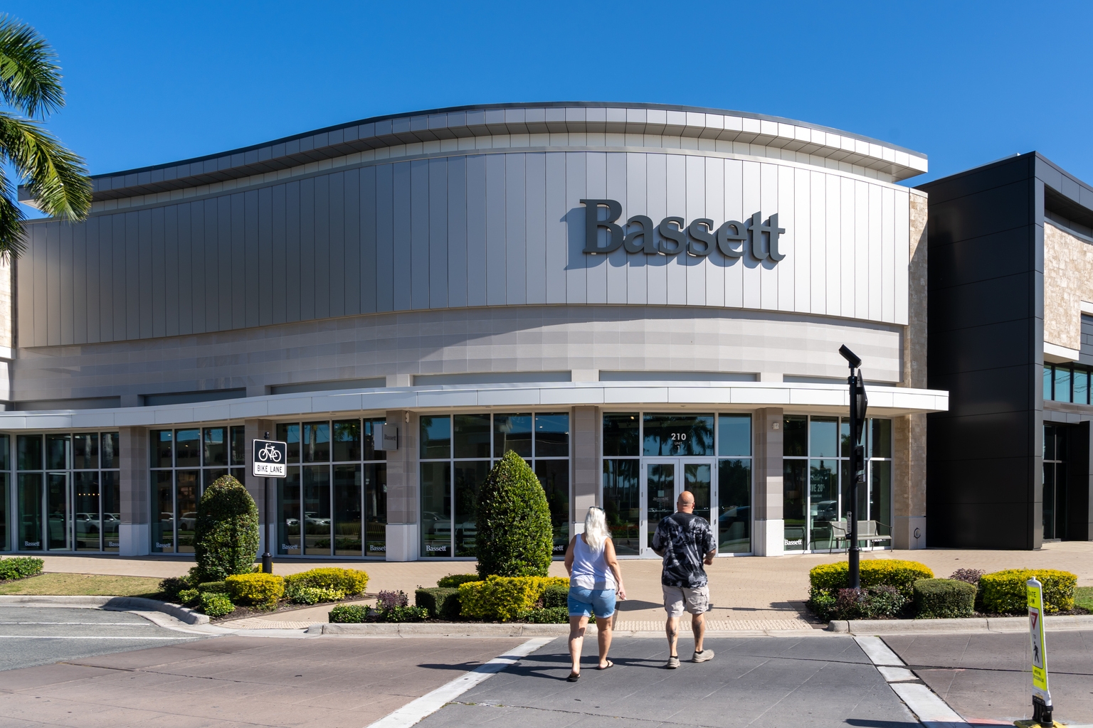 Bassett Furniture: Not A Dog But A Cheap Stock (NASDAQ:BSET) Bassett Furniture: Not A Dog But A Cheap Stock (NASDAQ:BSET)