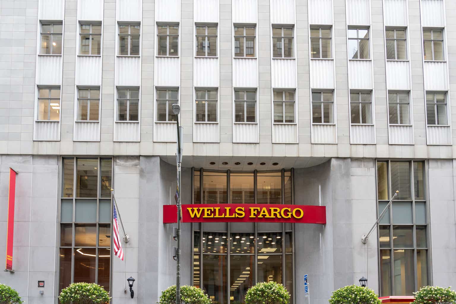 Wells Fargo Q3 earnings beat helped by net interest lower PCL