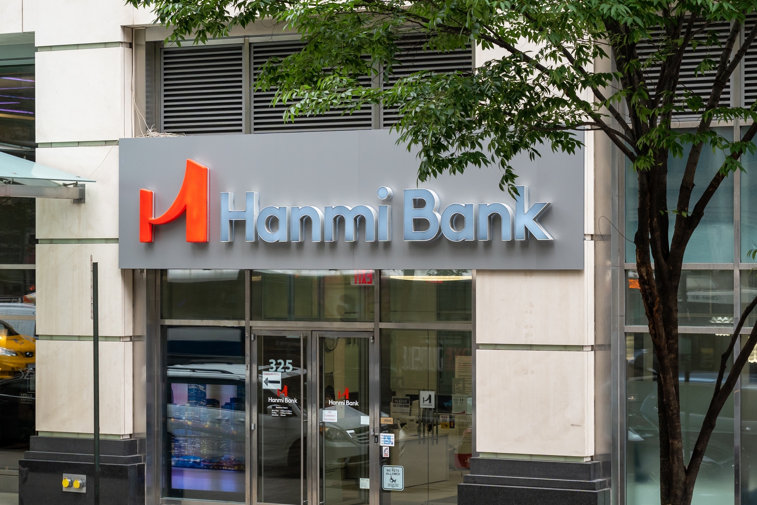 Hanmi Financial Corporation Moves Ahead After Disappointing Q2