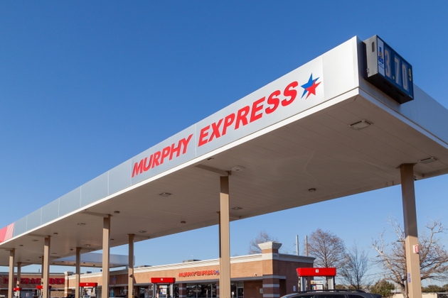 A Murphy Express gas station sign is shown.