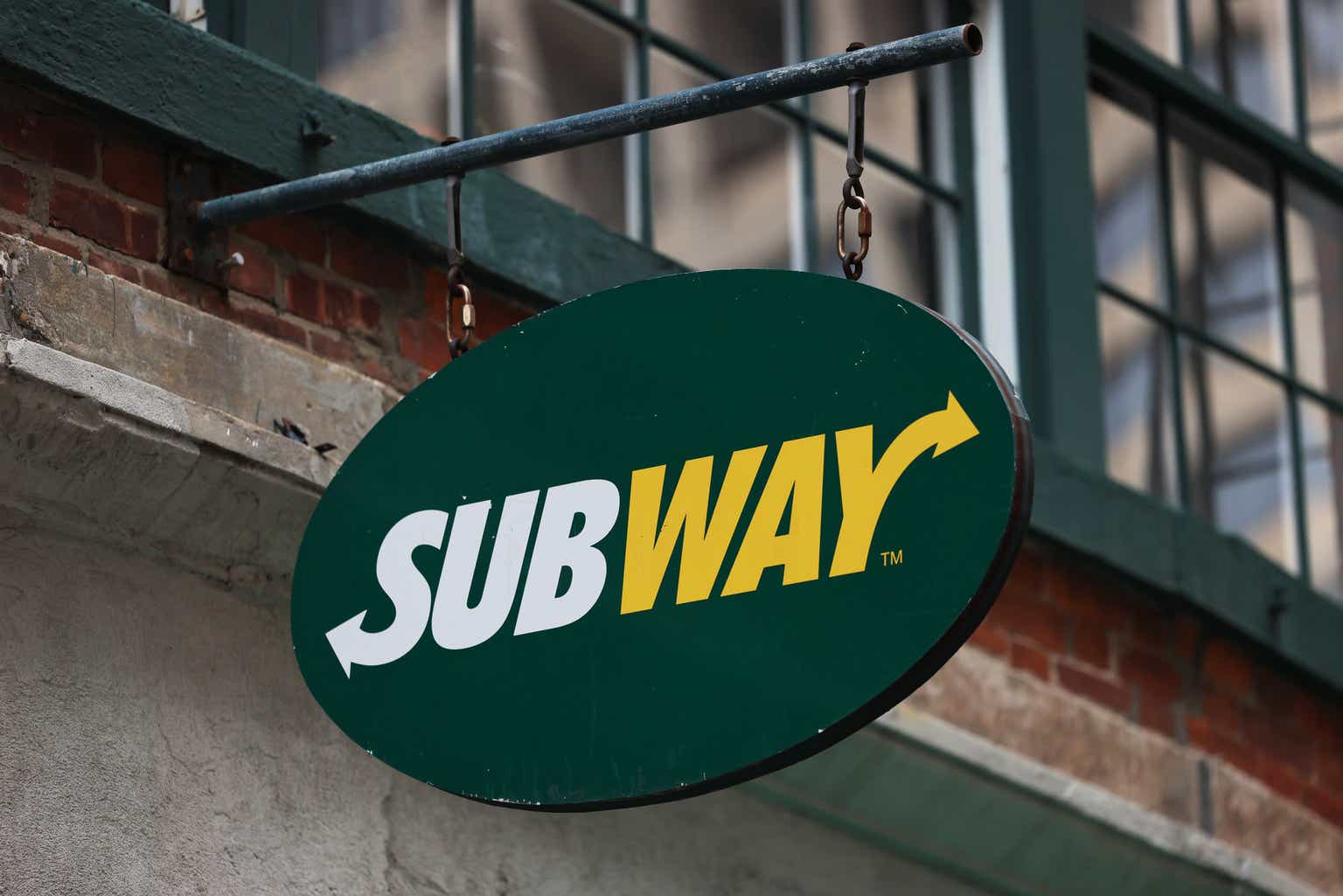 Sandwich chain Subway will be sold to fast-food investor Roark Capital