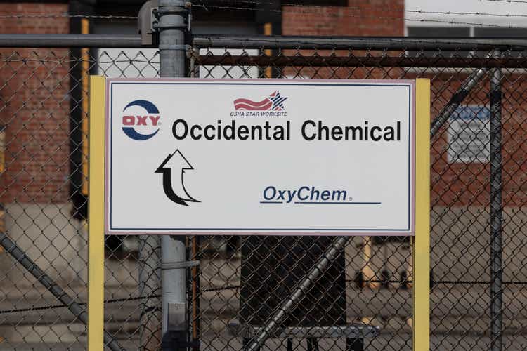 Usine d'Occidental Chemical Corporation. Occidental Chemical fabrique des produits chimiques, notamment du silicate de sodium.