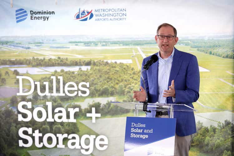 Dulles Airport Breaks Ground On Solar Project