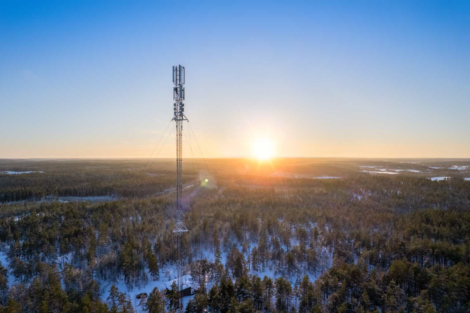 Elisa Oyj: Dialing Up Dividends, But Shares Now Look Fairly Valued