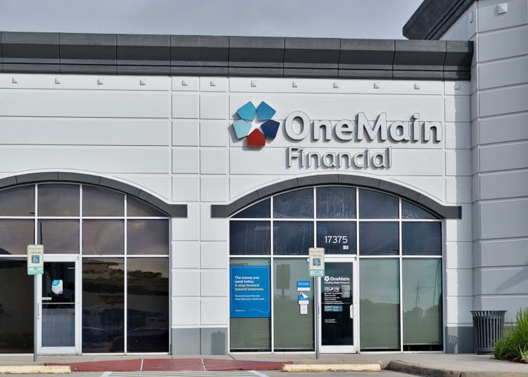 OneMain Financial business storefront exterior in Houston, TX.