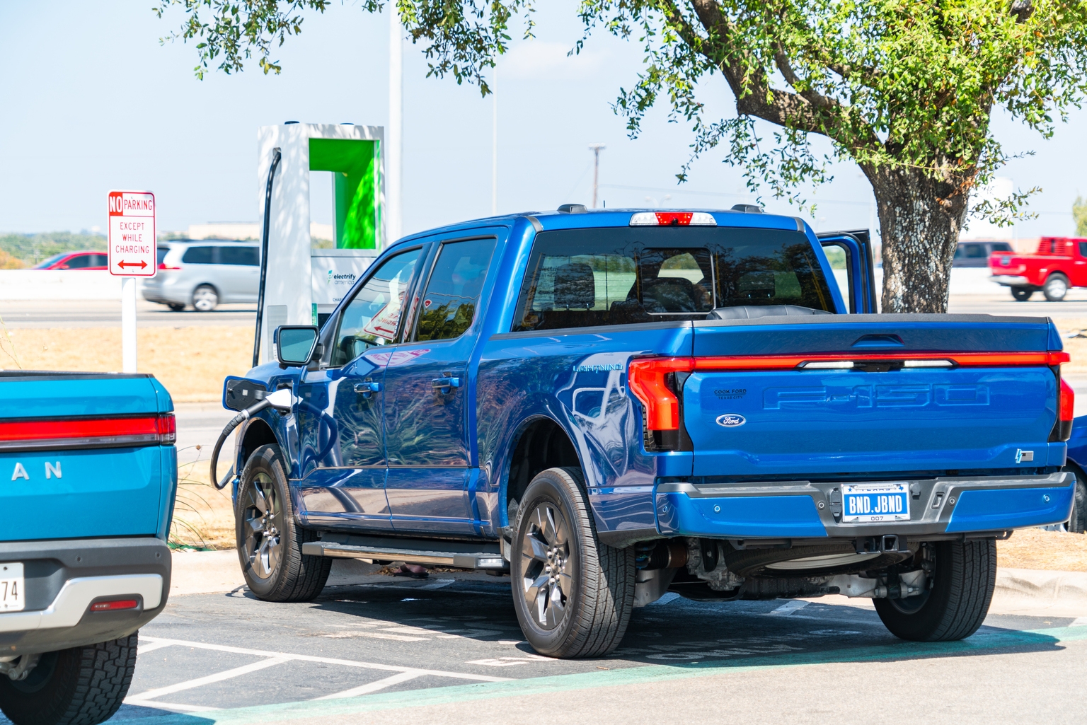 Ford's New 'Fathom' Battery Electric Pickup To Influence Stock's Direction Ford's New 'Fathom' Battery Electric Pickup To Influence Stock's Direction