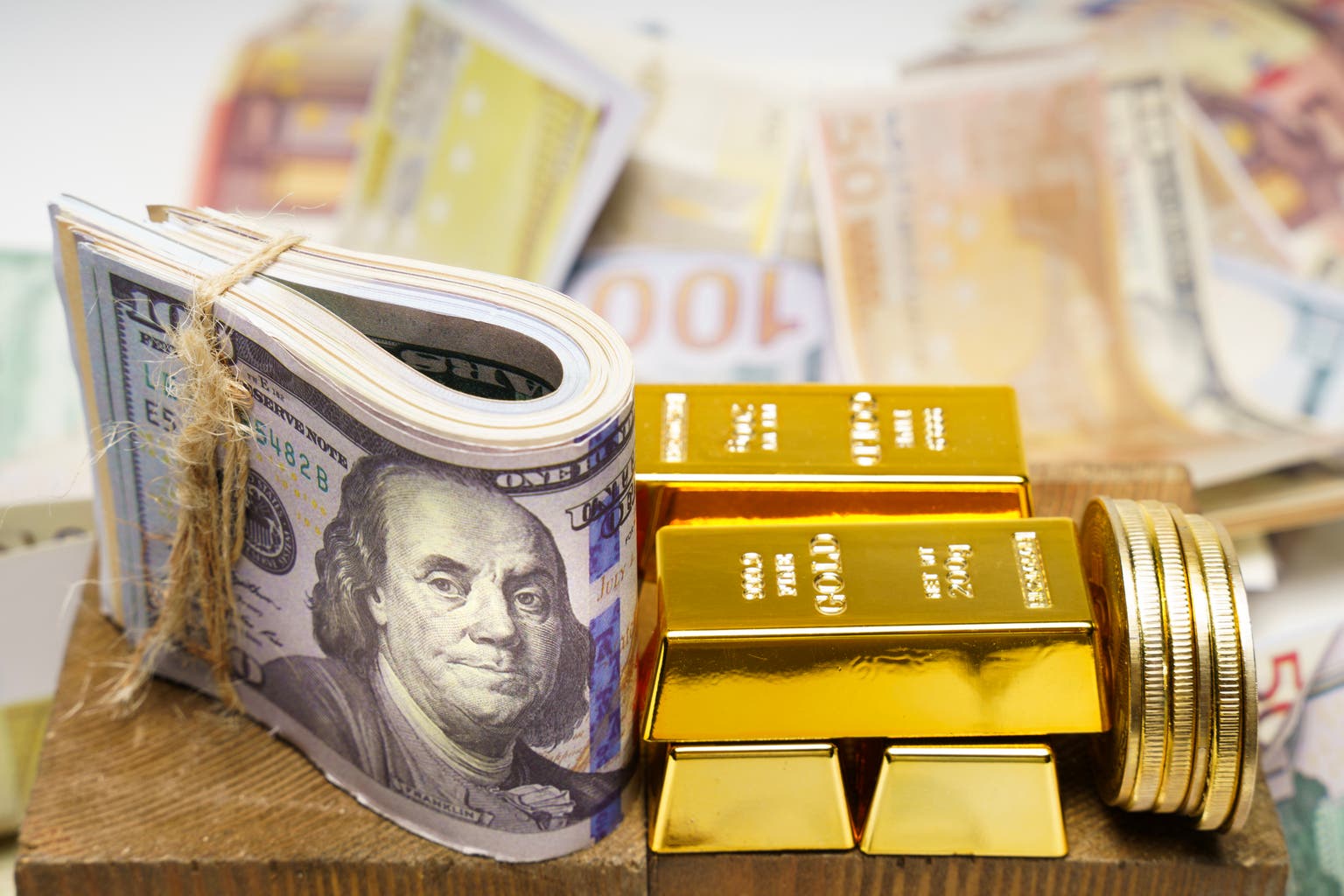 UBS Calls Dollar "Unattractive" As Gold Becomes A Preferred Reserve Asset