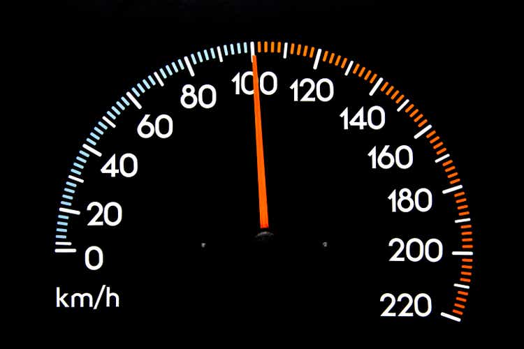 Speedometer 100 kmh