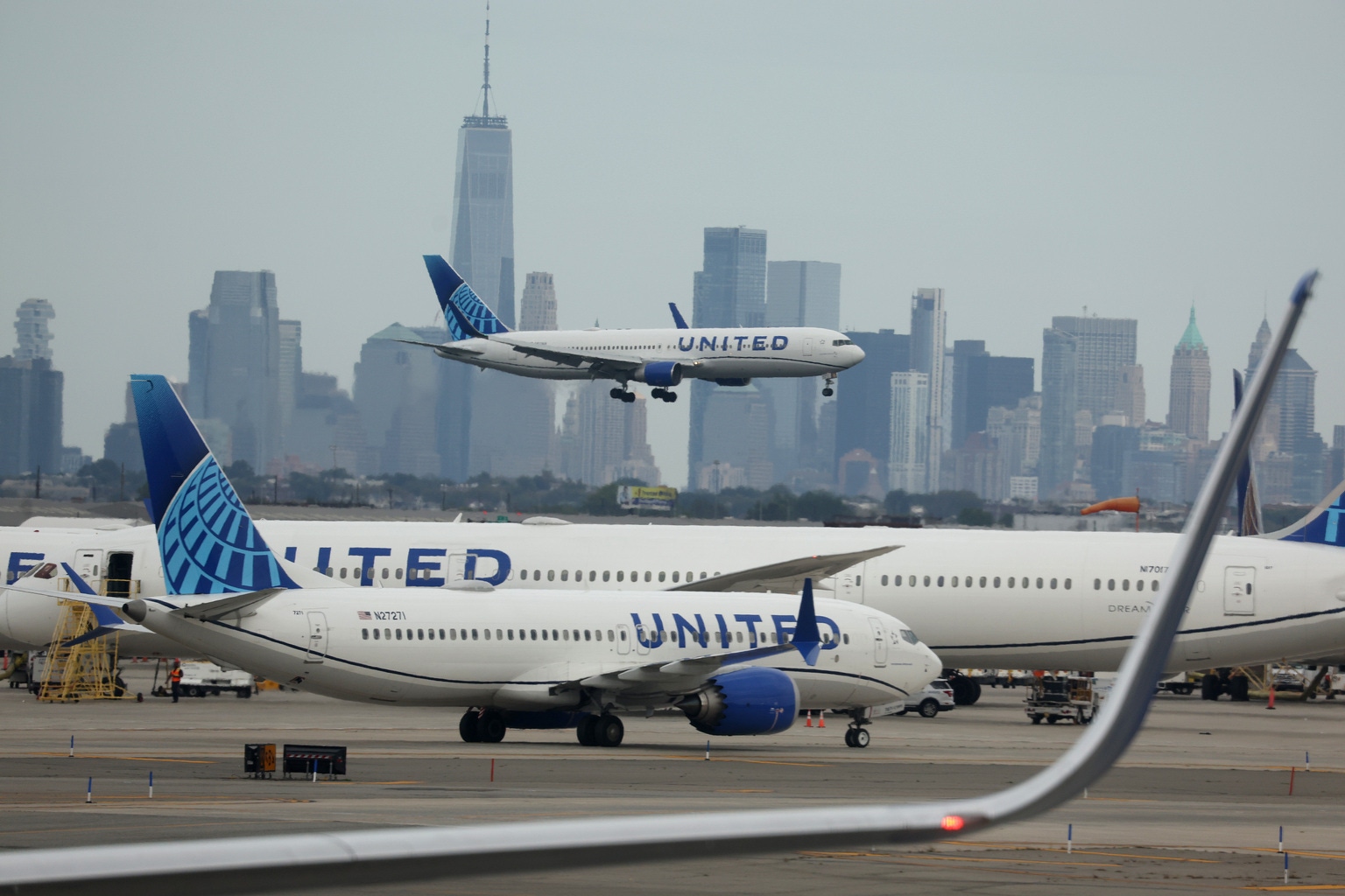 United Airlines' Growth To Be Throttled Back (Rating Downgrade) (NASDAQ