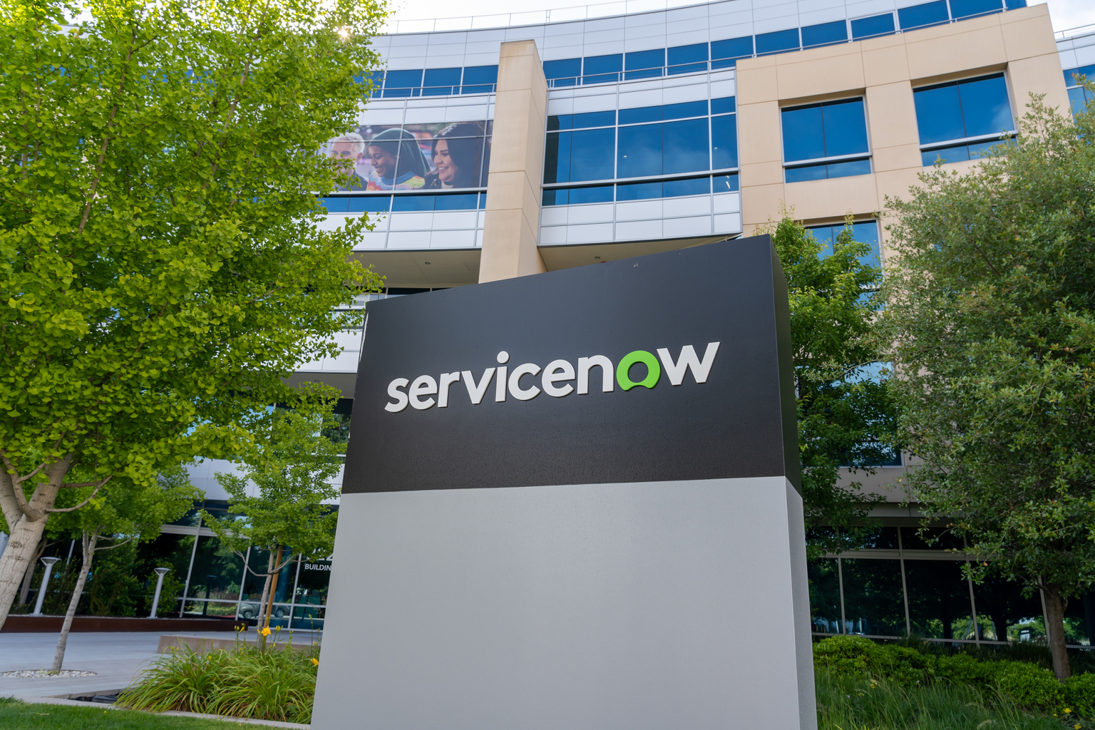 Servicenow stock shop