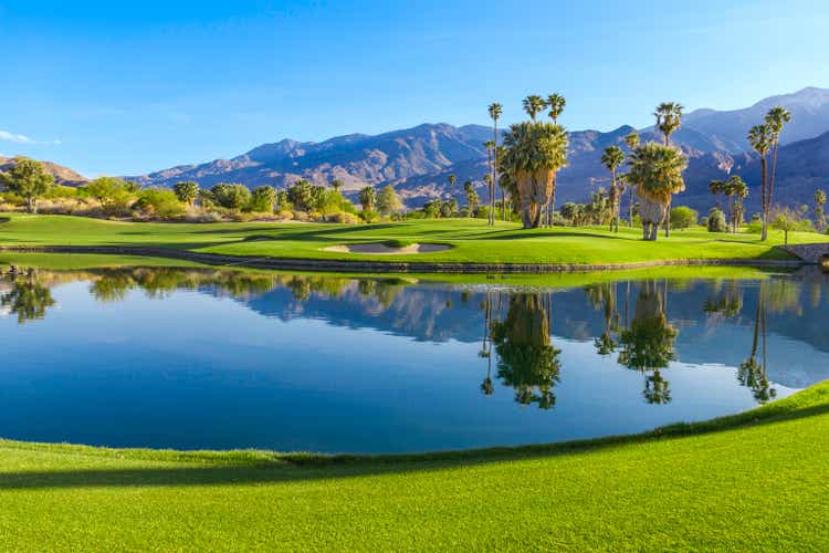 Golf course in Palm Springs, California (P)