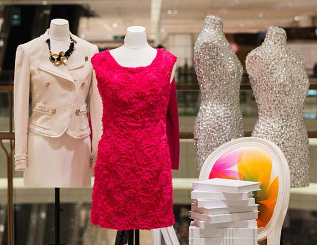 Mannequin body displaying a red dress