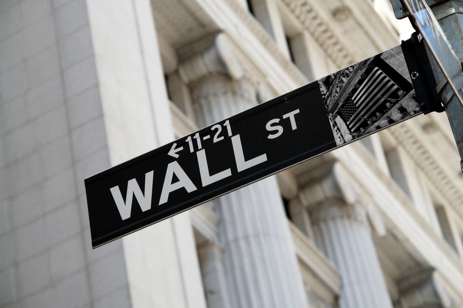 Wall Street Breakfast: Bulls On The Loose