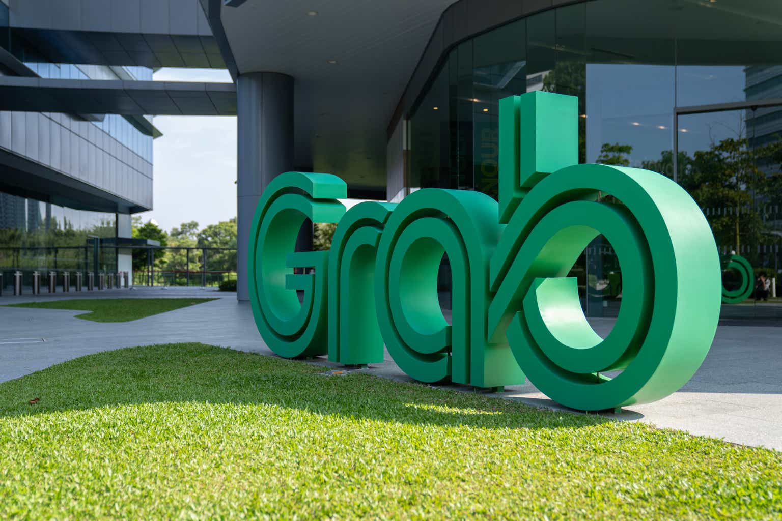 Grab: Incredible Growth Trajectory, But Watch Out For Valuation And Incentives Spending