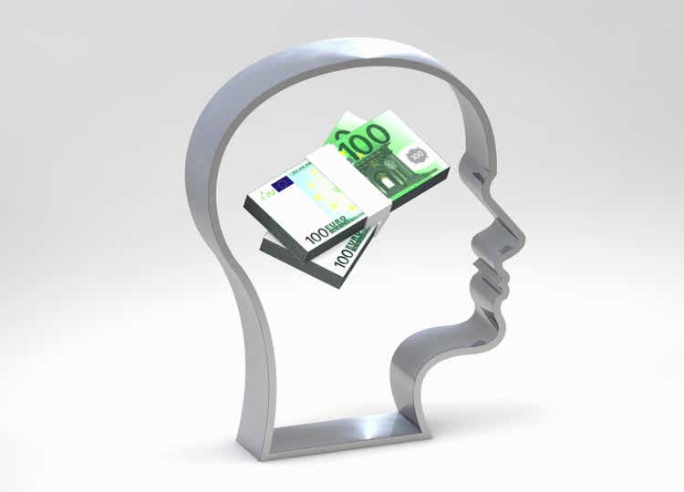 Monetary Idea in European Head