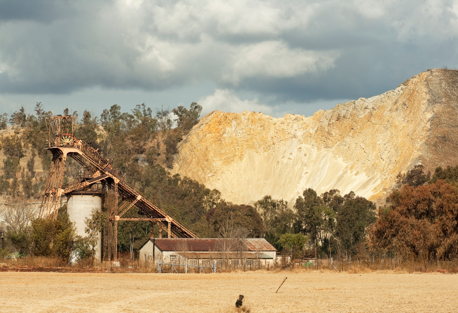 Sibanye Stillwater (SBSW): Valuation Multiples Should Expand As The Turnaround Continues