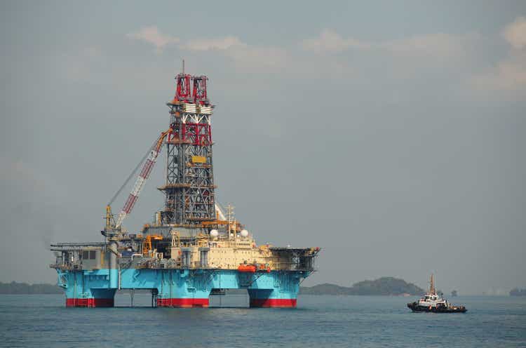 Floating drilling rig