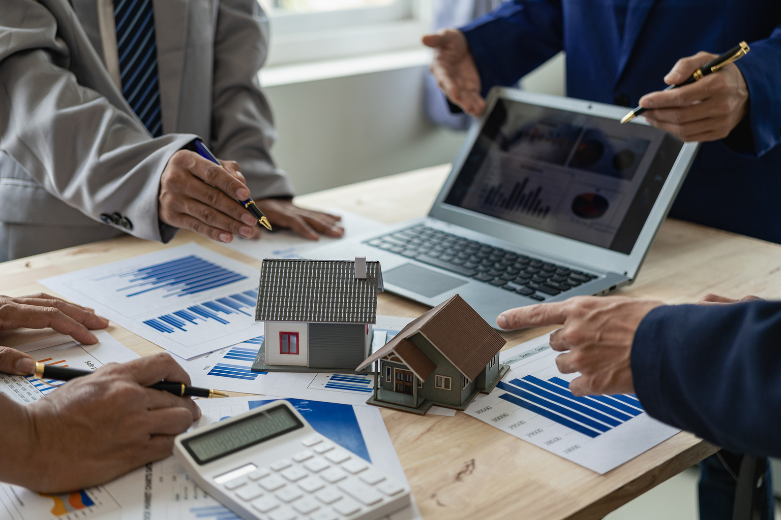 seekingalpha.com - Brandon Evans - AppFolio downgraded to Neutral due to slower unit growth: UBS