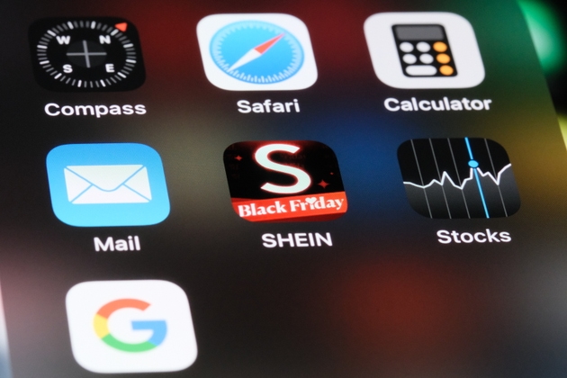 Shein app. Chinese online retailer company