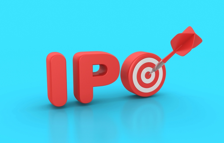 IPO 3D Word with Target and Dart