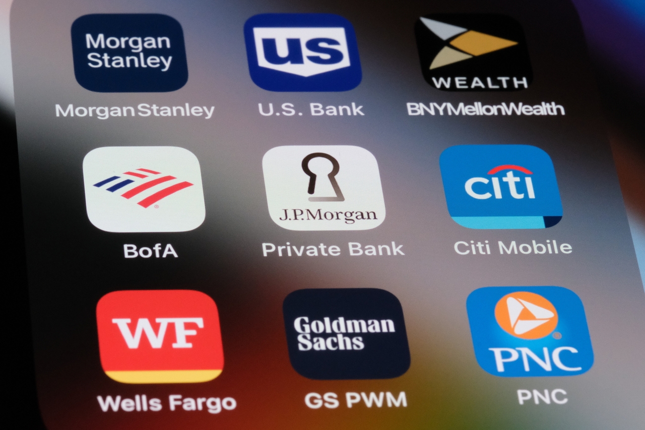 Goldman Sachs: Blowout Quarter, 11% Dividend Raise, But You Shouldn't Chase Here