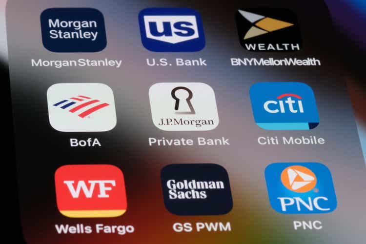 J.P. Morgan, BofA, Citibank, Morgan Stanley, U.S. Bank, BNY Mellon, Wells Fargo, Goldman Sachs and PNC. Assorted American bank and financial service company apps