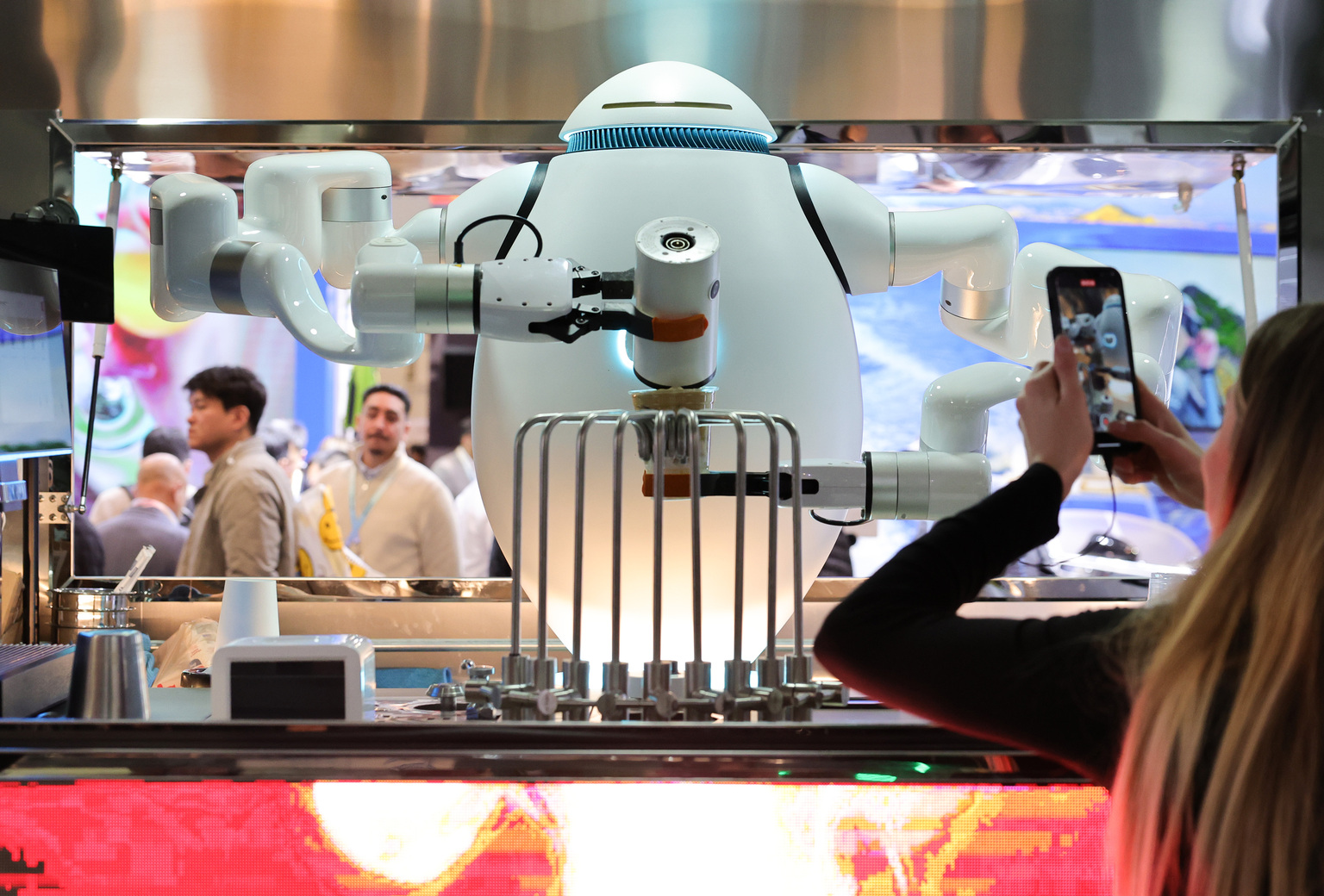 seekingalpha.com - Kenio Fontes - Richtech Robotics: The Robot Story Sounds Great - The Numbers Don't (NASDAQ:RR)