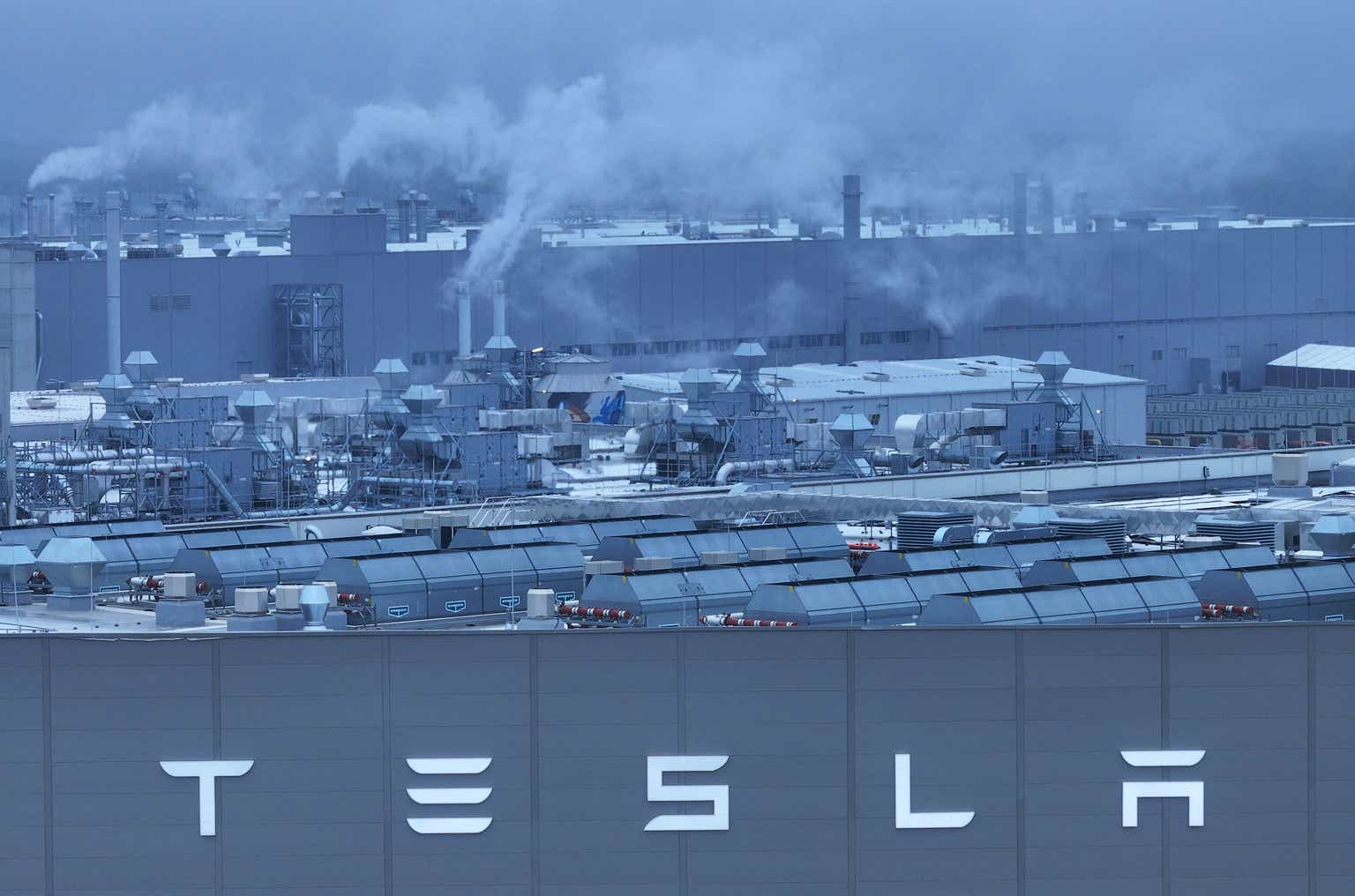 Wall-Street-Mittagessen: Klimaaktivisten nehmen Teslas deutsches Werk ins Visier?