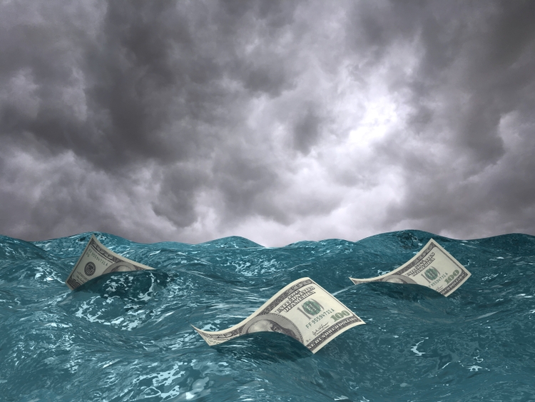 Prêt d'investissement financier, aide à l'eau, naufrage, tempête, crise financière