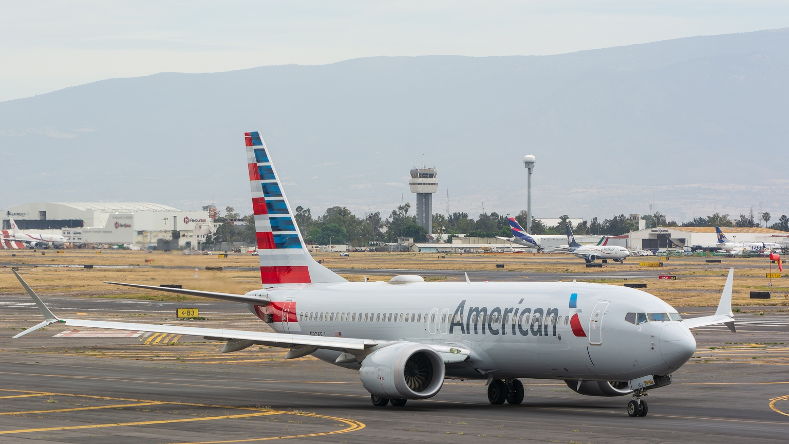 American Airlines: Multiple Challenges And A Higher Valuation (NASDAQ:AAL)  | Seeking Alpha